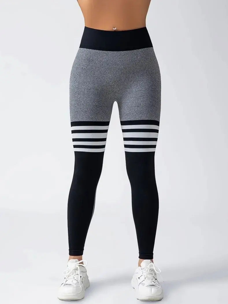 V-Back Sculpt Leggings