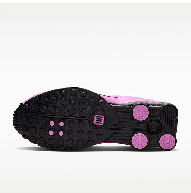 Nike Shox R4 Women’s Retro Sneakers