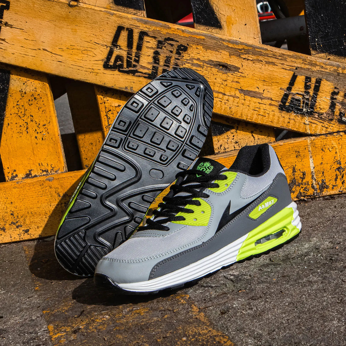Available in sizes 39–50