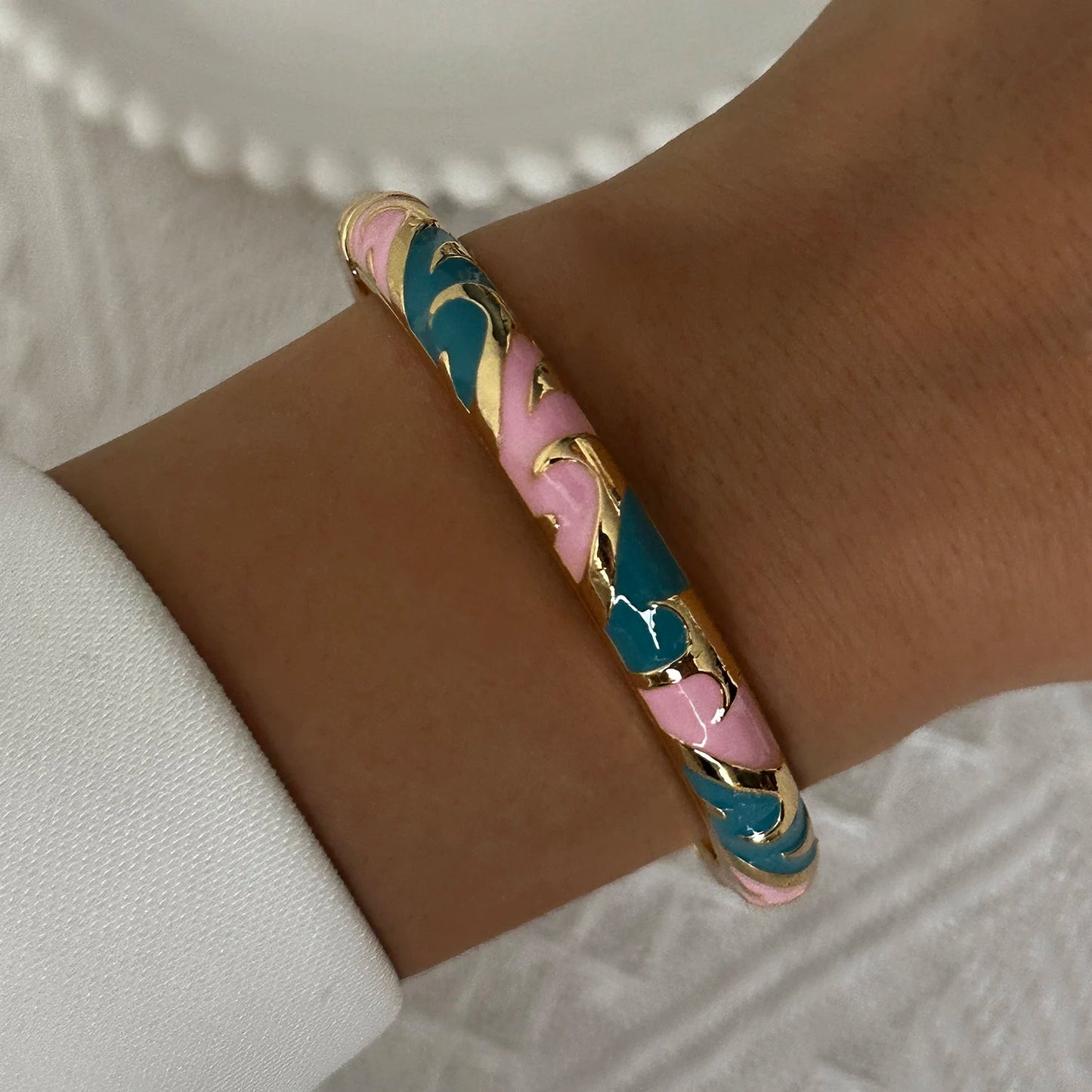Elegant Enamel Flower Bracelet for Women – Retro Gold-Plated Evil Eye Floral Zircon Bangle, Vintage Party Jewelry