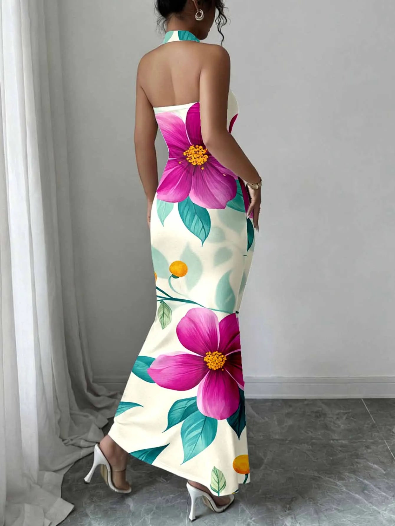 Women’s Sleeveless Halter Maxi Dress