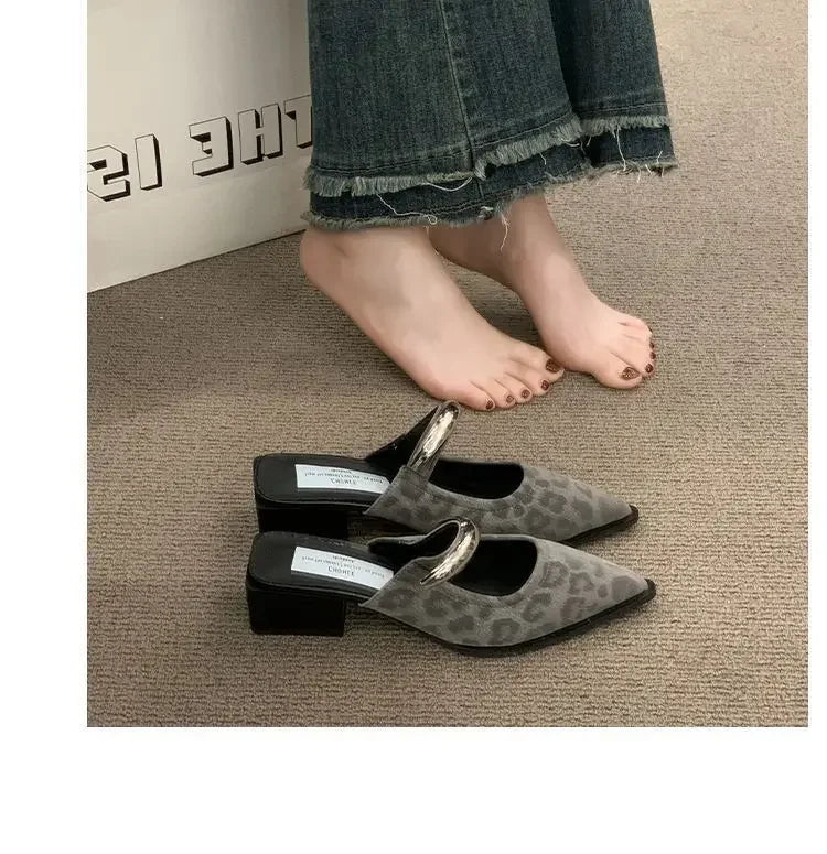 2026 New Women Cover Toe Mules Slippers Fashion Metal Decoration Thick Heel Slide Shoes Comfort Street Style Footwear