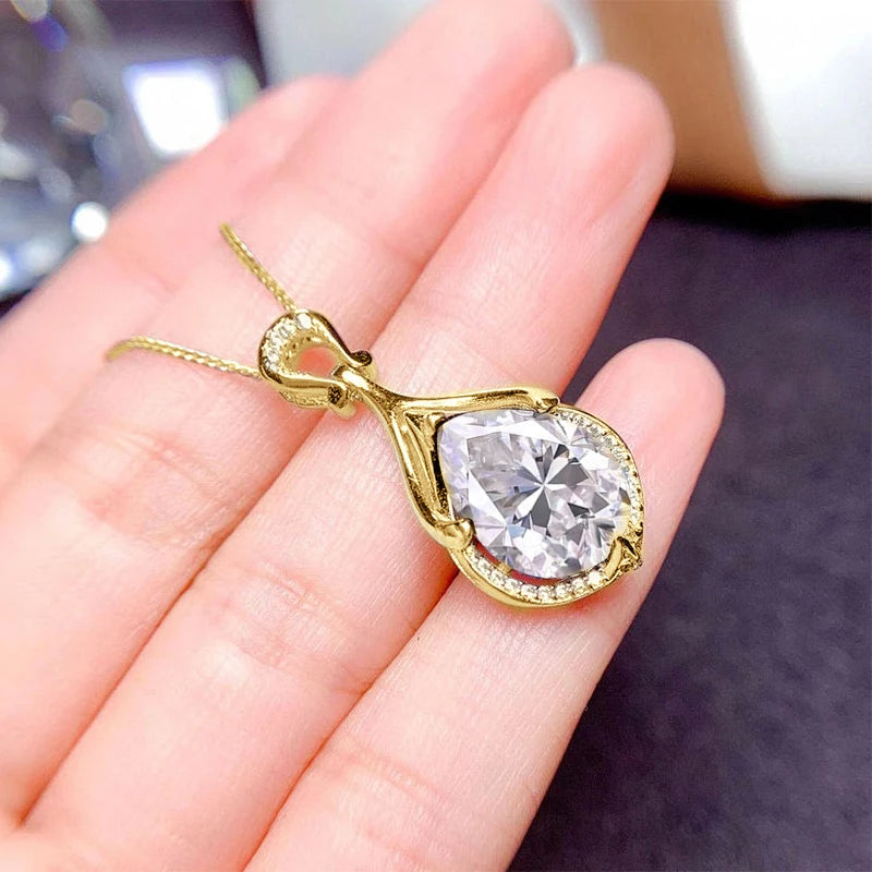 Women’s 2.5ct Moissanite Teardrop Pendant Necklace – 14K Gold-Filled Fine Jewelry Gift