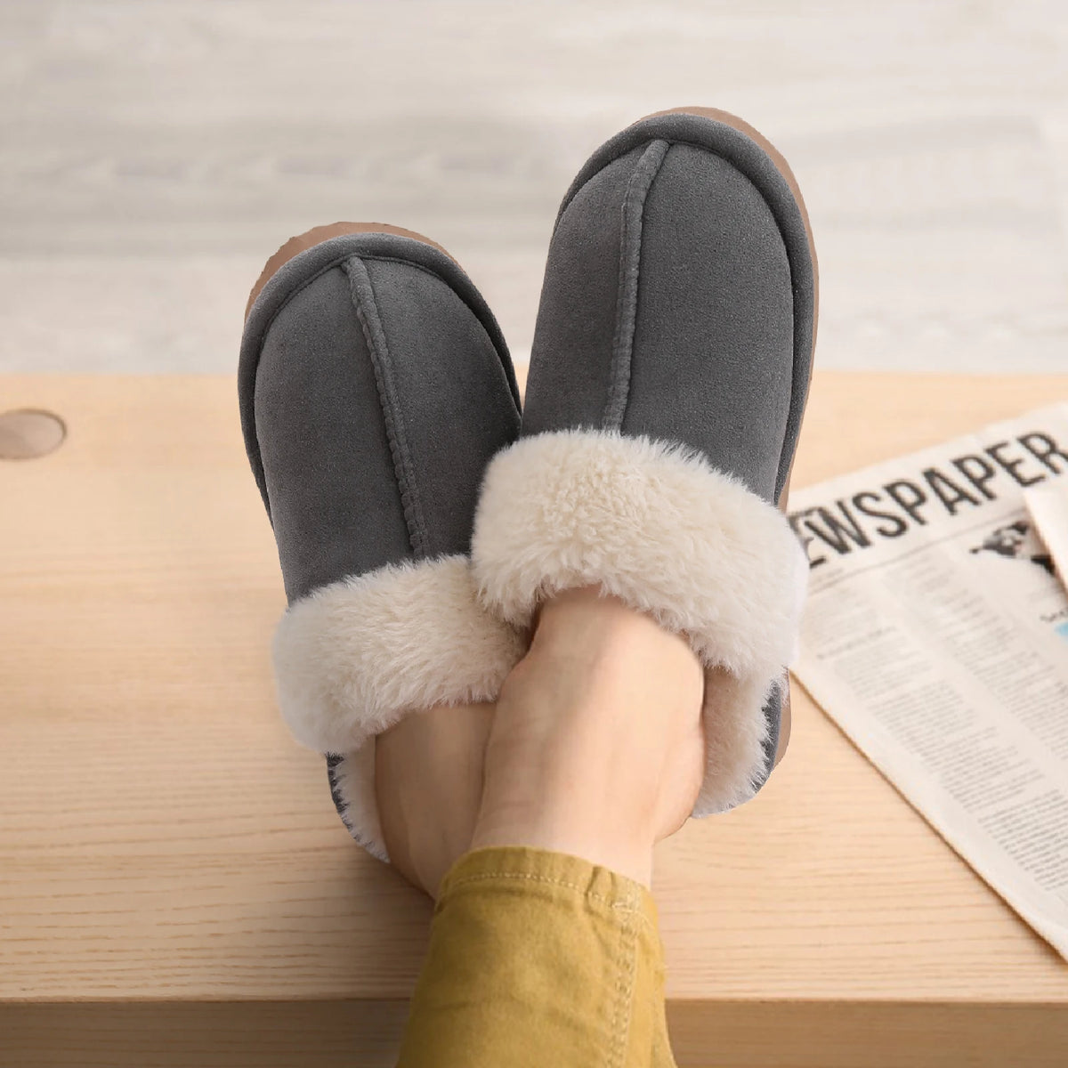 Kidmi Warm Fluffy Women Slippers Classic Brand Fuzzy House Slippers Indoor Soft Memory Foam Slippers Outdoor Antiskid Slippers
