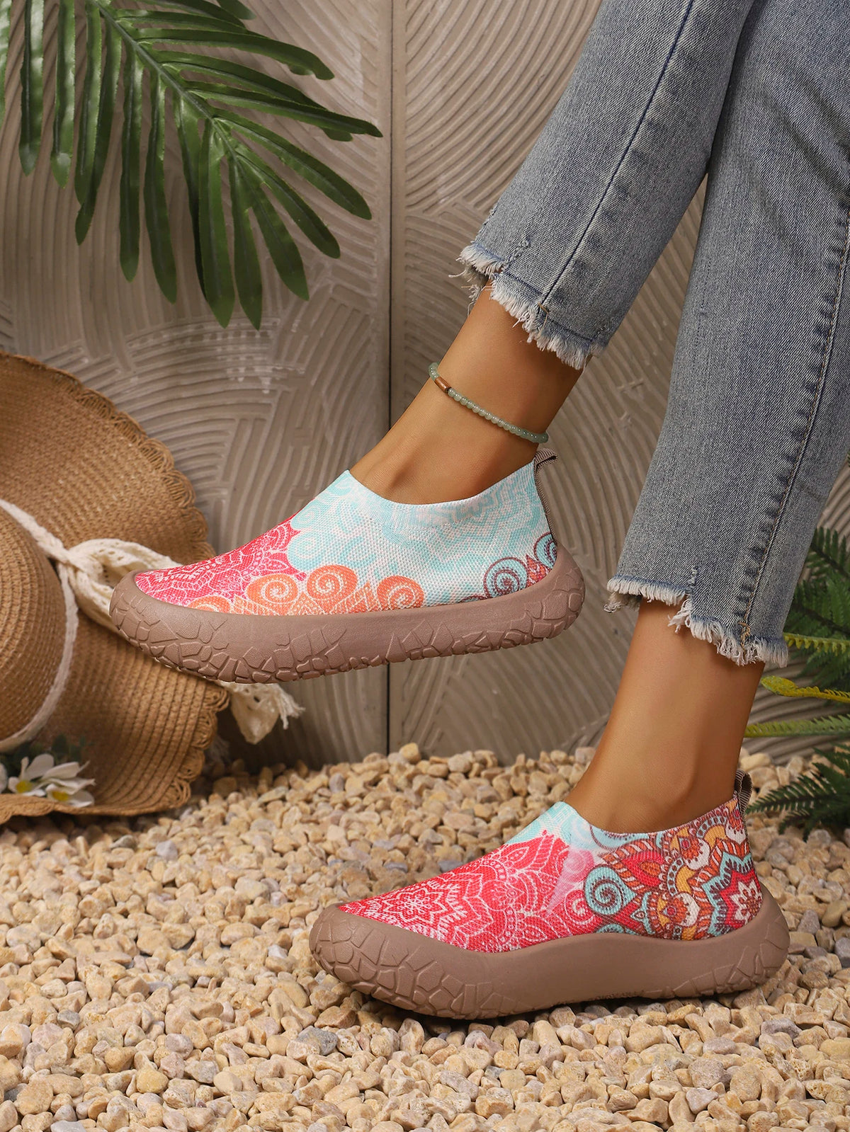2026 Spring Autumn Women Tropical Print Slip On Sneakers Light Breathable Nonslip Mesh Casual Walking Shoes Daily Outdoor Commut
