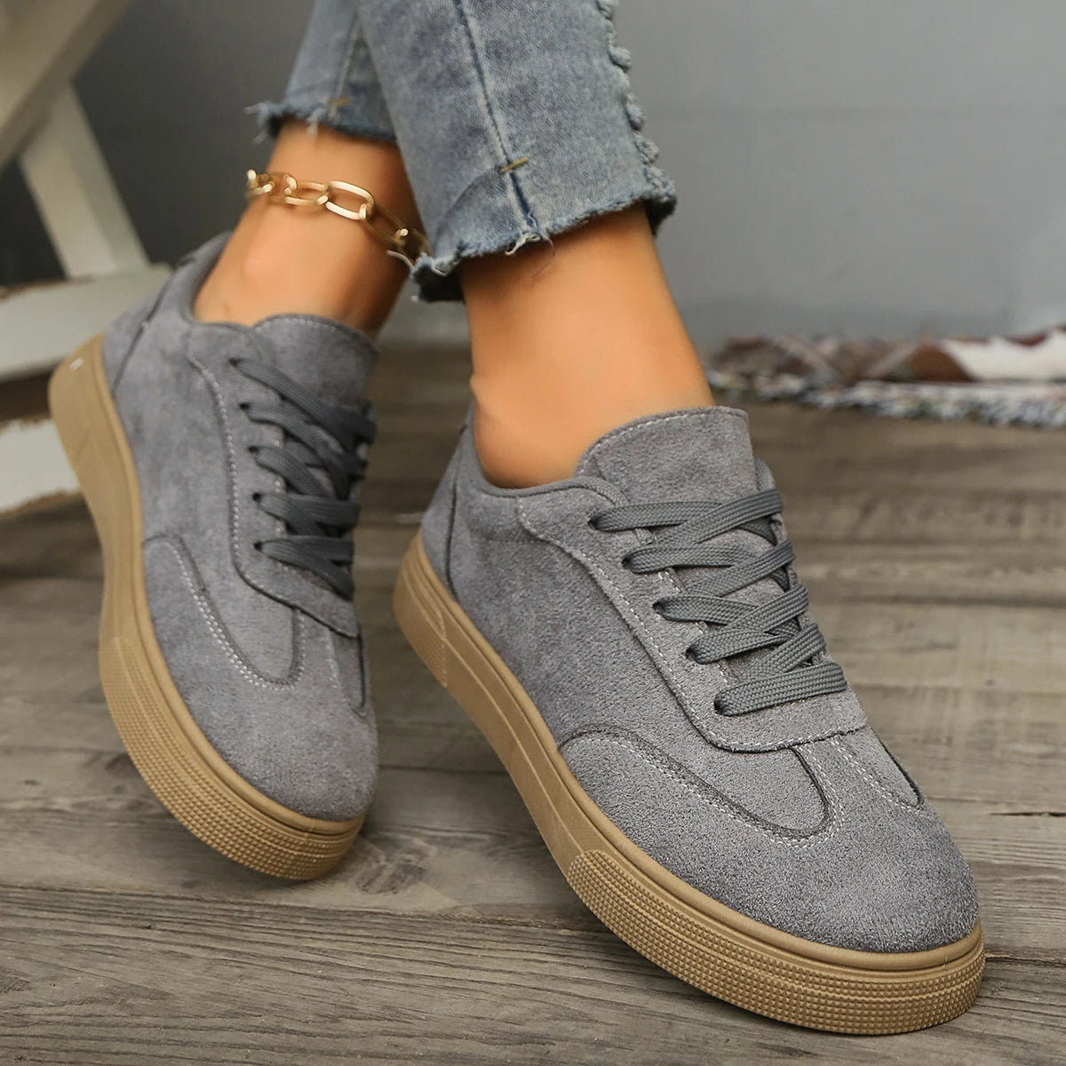 2026 Women's Sports Shoes Grey Fashion Breathable Casual Shoes Spring and Autumn Round Head Women's Flat Shoes