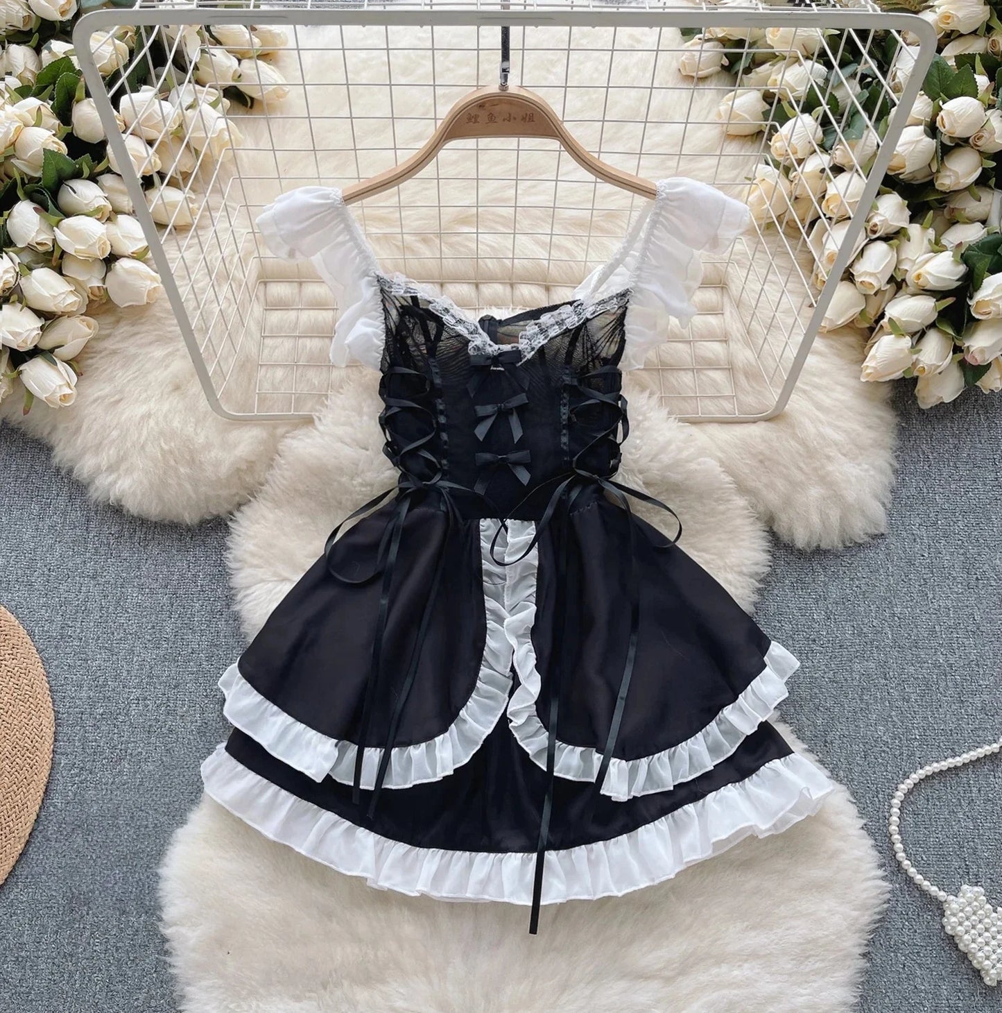 Women’s Floral Lace Strapless Mini Dress